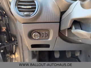 Opel Corsa D 150 Jahre*1.HAND*KLIMA*TEMPO*LKZ*SHZ*EU5 - bilder 1