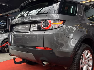 Land Rover Discovery Sport TD4 4WD HD / PANO / KAM / AHK / SHZ   SE - foto 12