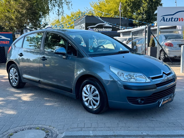 Citroën C4 - foto 1