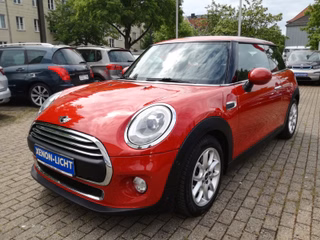 MINI One*AUT.*KLIMAAUT.*LED*PANO*PDC*1.HAND*