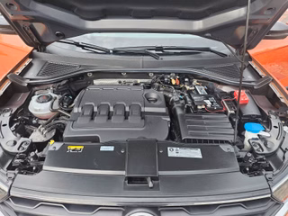 Volkswagen T-Roc IQ.DRIVE*NUR 80.750KM*NAVI*KAMERA*XENON* - foto 6