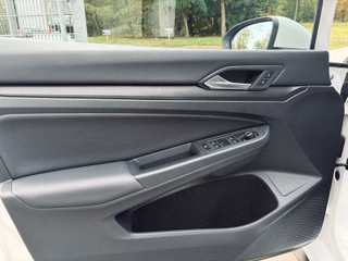Volkswagen Golf VIII Lim. GTD+HUD+4xSHZ+AHK+H&K+ACC+19"+LED - foto 2