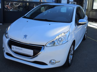 Peugeot 208 Allure 120BlueHDi Navi Klima EURO6 - bilder 1