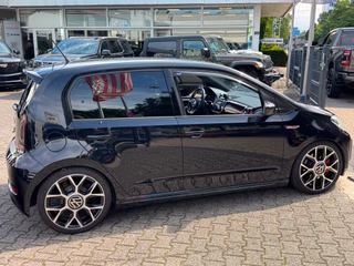 Volkswagen up! 1.0 TSI GTI - foto 3