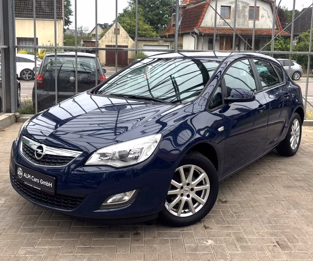 Opel Astra J 1.4 Selection  TÜV NEU/FINANZIERUNG - foto 1