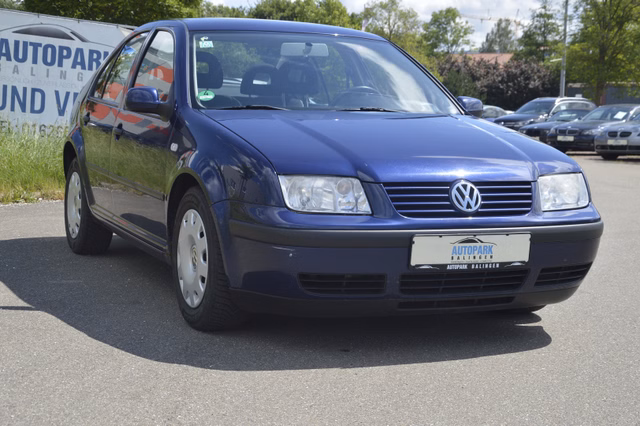 Volkswagen Bora Basis  Klima Zentral Gebrauchtwagen Kaufen | EZ 01/2000 | Preis 990 €