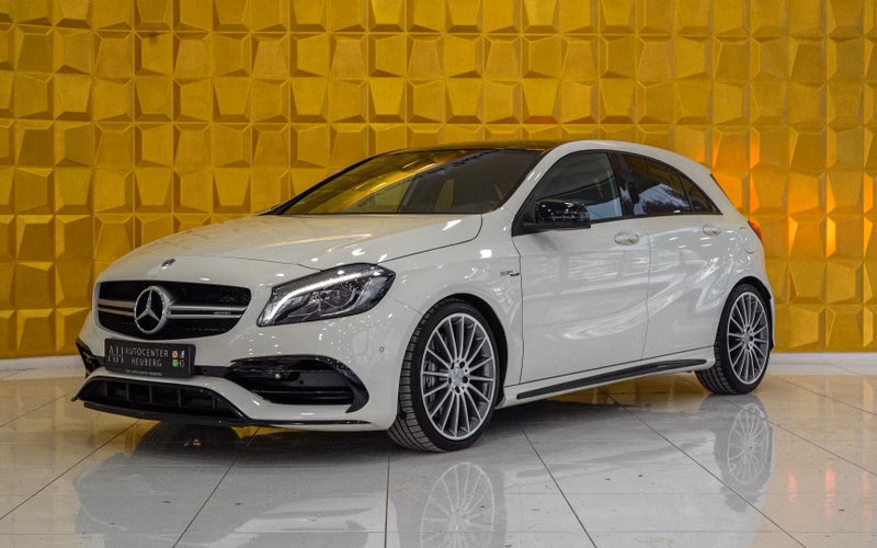 Mercedes-Benz A 45 AMG 4MATIC PANO SEHR SAUBER LED
