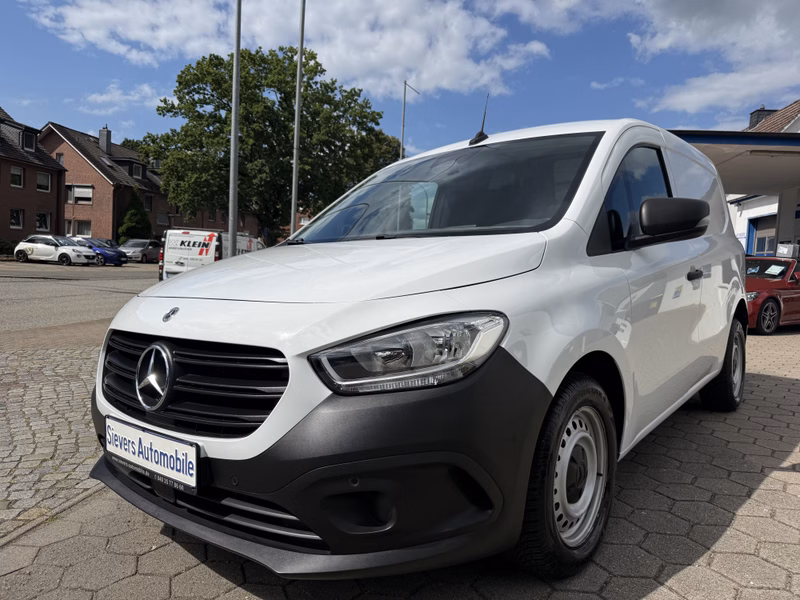 Mercedes-Benz Citan Kasten 112 CDI Navi Kamera Totwinkel Tempomat wenig KM