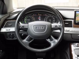 Audi A8 2.0 TFSI hybrid Top Ausstattung - bilder 16
