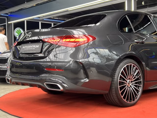 Mercedes-Benz C 300 d AMG-LINE/NIGHT PAKET/LED/SHZ/CARPLAY/PDC+KAM - foto 6