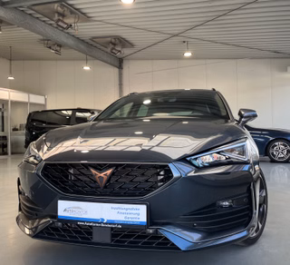 CUPRA Leon Sportstourer TDI Autom., LED ACC Kamera Navi - foto 1