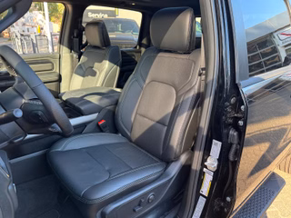 Dodge RAM 5.7 V8 Sport Modell 2026 + offizielles Fahrzeug - foto 16
