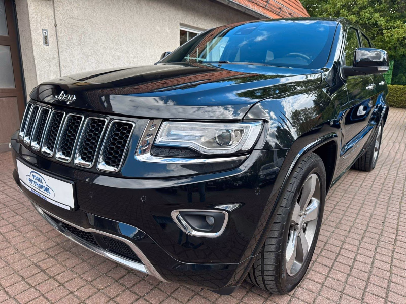 Jeep Grand Cherokee 3.0 CRD Overland*AHK*PANO*