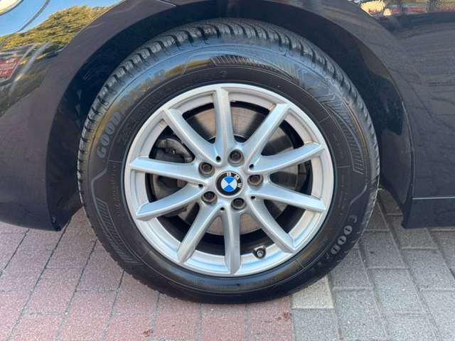 BMW 218i Tourer Active*Klimaautomatik*Pdc*Shzg*2.HD - foto 9