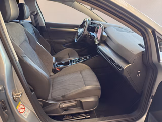 Volkswagen Golf VIII 2.0 TDi Autom Style LED Kamera Virtual ACC - photo 10