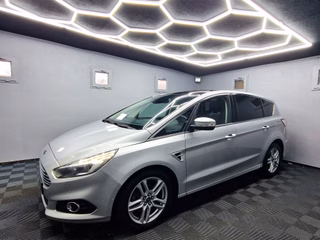 Ford S-Max Titanium|7 SITZER|AUTOM|PANO|LEDER|LED|STHZ