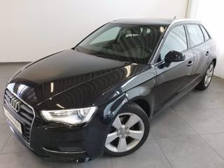 Audi A3 SB 2.0 TDI S tronic Ambition NAVI XENON 17"