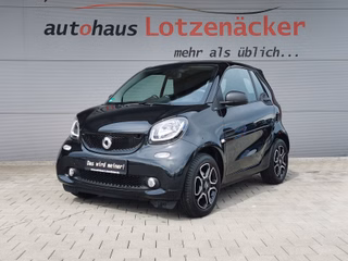 Smart fortwo cabrio softtouch passion 1. Hand/NAVI/SHZ/TEMPOMAT Used vehicle for sale | First registration 05/2018 | Price 15.990 €