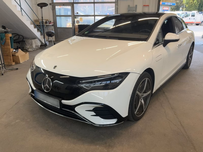 Mercedes-Benz EQE 350+ AMG-LINE KAMERA PANO NAVI MBUX