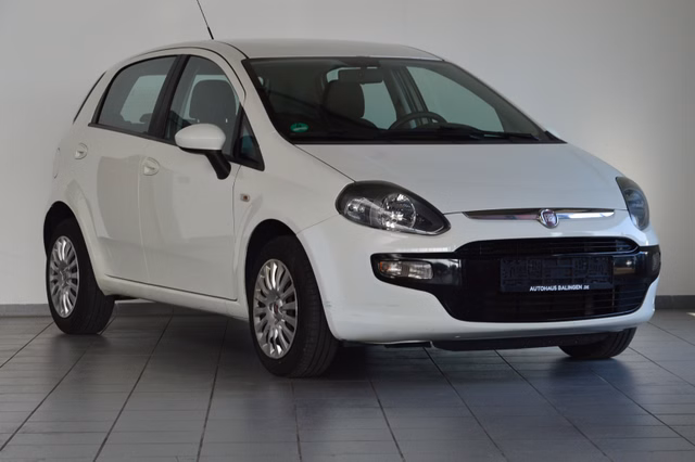 Fiat Punto MyLife 1.Hand|Scheckheft Gebrauchtwagen Kaufen | EZ 05/2011 | Preis 2.490 €