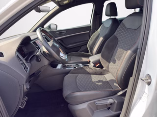 SEAT Ateca 2.0 TSI FR 4Drive DSG / AHK / ACC / NAVI / LED / SITZHEIZUNG - bilder 4