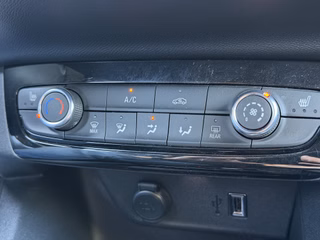 Opel Corsa F Elegance Automatik - foto 18