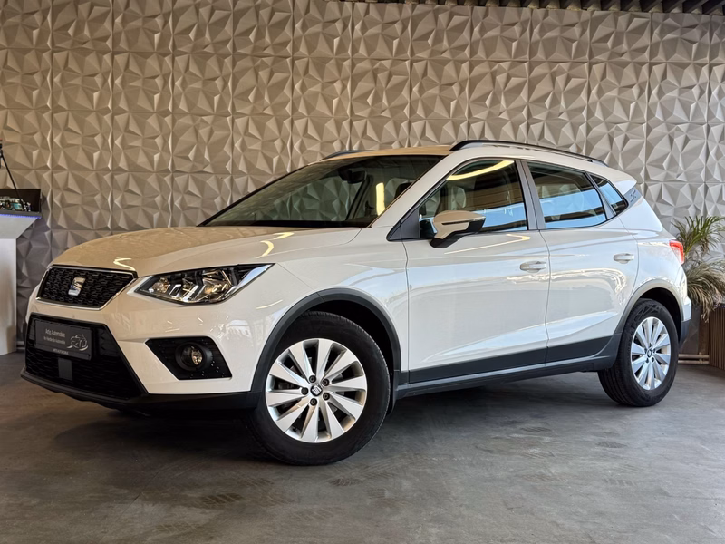 SEAT Arona Style CARPLAY-NAVI SITZHEIZUNG VRT-Cockpit