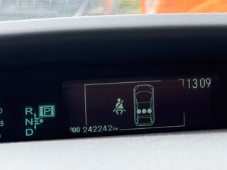 Toyota Prius Life TÜV NEU /Euro5/ Standheizung /Head-UP - bilder 17