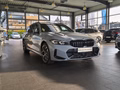 BMW 330i Tou xDrive M Sport AHK/HUD/PANO/360°/19" - foto 1