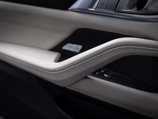 BMW M4 Competition LIVE-COCKPIT CARBON H-K 360° - foto 31