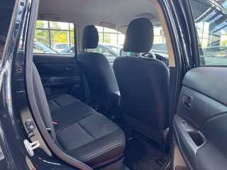 Mitsubishi Outlander Plus 2,2DI-D LED/TEMP/KAM/SHZ/ - foto 28