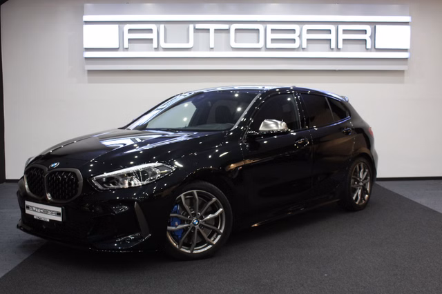 BMW M135 i xDrive  LED TEILLEDER HEAD-UP Gebrauchtwagen Kaufen | EZ 02/2020