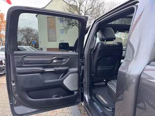 Dodge RAM 1500 5,7 V8 Crew Cab Limited Ladeflächenabdeckung - foto 20