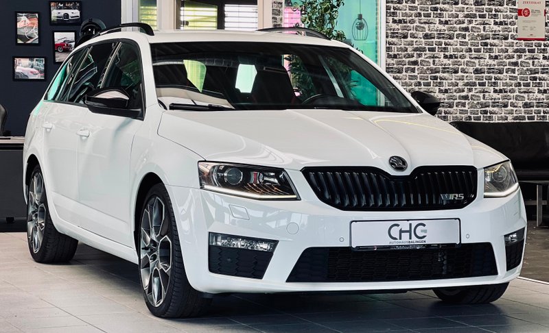 Skoda Octavia Combi RS NAVI|SHZ|CANTON|Bi-XENON|PDC|MFL|TEMP.
