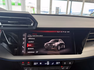 Audi A3 Sportback S-Line Sport Autom., LED Matrix Pano Sonos - bilder 20