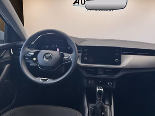 Skoda Scala Ambition Autom., LED CarPlay ACC PDC - foto 2
