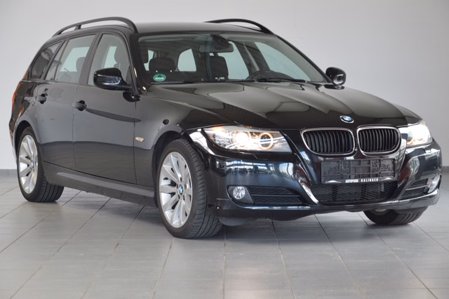 BMW 320i  Xenon Sitzheizung HU-NEU Gebrauchtwagen Kaufen | EZ 01/2010 | Preis 9.990 €