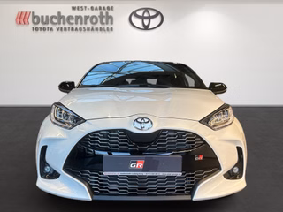 Toyota Yaris Hybrid GR Sport 1,99% +JBL+ Infotainment-Paket, Safety-Paket - bilder 2