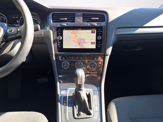 Volkswagen Golf VII 1.5 TSI Comfortline DSG / KLIMA / NAVI / ACC / KAMERA - foto 9