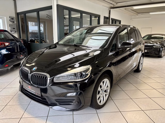 BMW 218dA Gran Tourer Advantage LED Navi SHZ Gebrauchtwagen Kaufen | EZ 12/2019