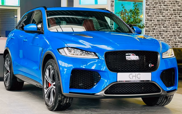 Jaguar F-PACE SVR AWD PANO|KAMERA|MERIDIAN|ACC|AHK|NAVI Gebrauchtwagen Kaufen | EZ 10/2019 | Preis 55.990 €