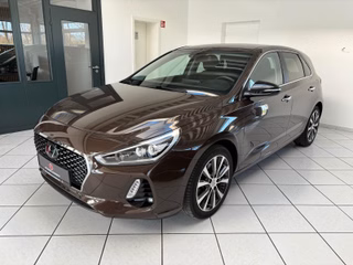 Hyundai i30 Intro Plus *LED*Navi*Kamera*LaneAss.*Tempom   LED Navi Kamera LaneAss. Tempom - photo 1