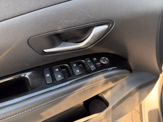 Hyundai TUCSON 1.6 Plug-In Hybrid 4WD AHK Kamera - bilder 17