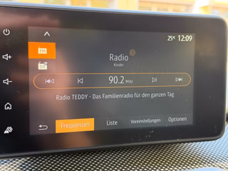 Dacia Jogger Extreme  CAM Navi SHZ AHK 7 Sitzer - bilder 25