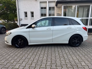 Mercedes-Benz B 180/Navi/ - foto 6