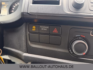 Volkswagen T6 Transporter Kasten*1.HAND*KLIMA*AHK*BT*EURO5* - bilder 20