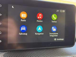 Dacia Jogger Extreme  CAM Navi SHZ AHK 7 Sitzer - bilder 26