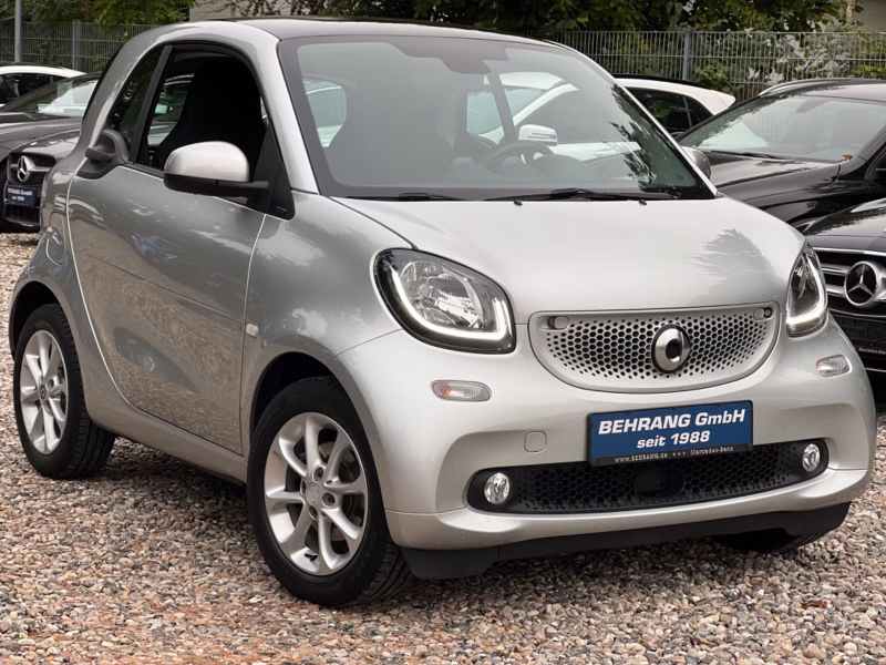 Smart ForTwo*PANORAMA*SITZHEIZUNG*AUTOMATIK*KLIMA*