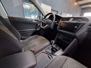 Volkswagen Tiguan Elegance 2.0TDI*MATRIX LED*1.HAND*AHK*ACC - bilder 2