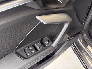 Audi A3 Sportback S-Line Sport Autom., Matrix Pano Sonos 19" - bilder 6